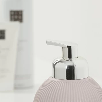 Sealskin Zeepdispenser Convex Lichtroze 6 Sealskin Zeepdispenser Convex Lichtroze - Afbeelding 4